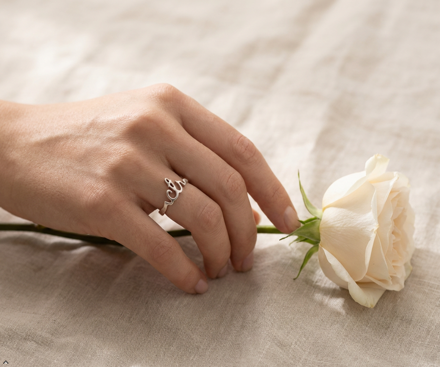 Cursive CTR Ring