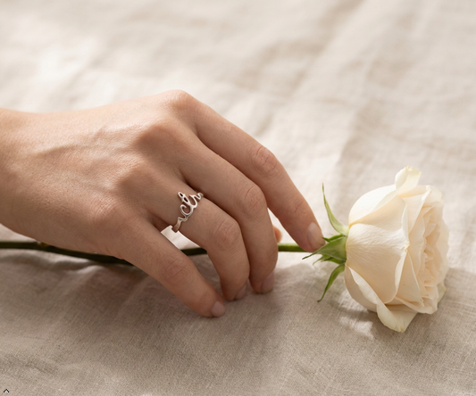 Cursive CTR Ring