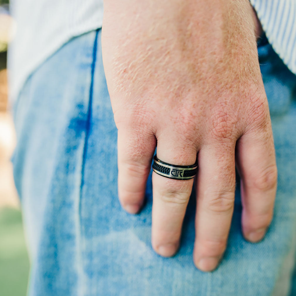 Elements Titanium CTR Ring with Rubber Inlay